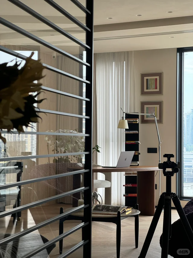 Home as a Vessel for Living Art