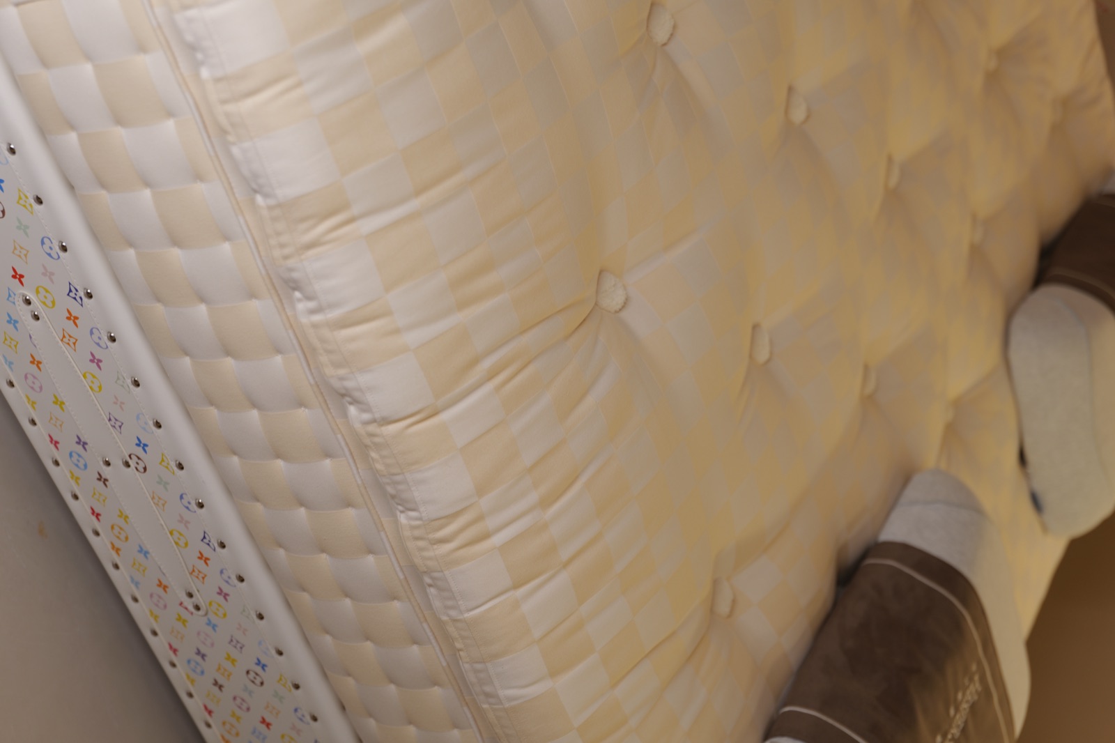 Vimi mattress material and finish detail