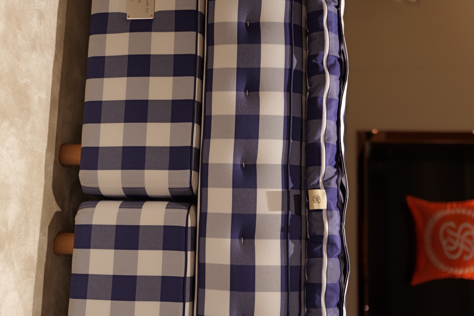 Helsinki Pro D2000 mattress material and finish detail