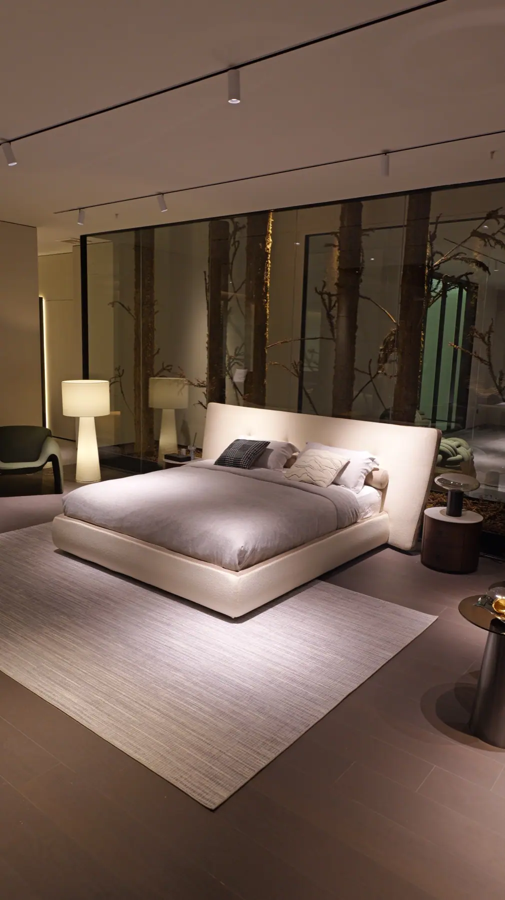Rever Bed