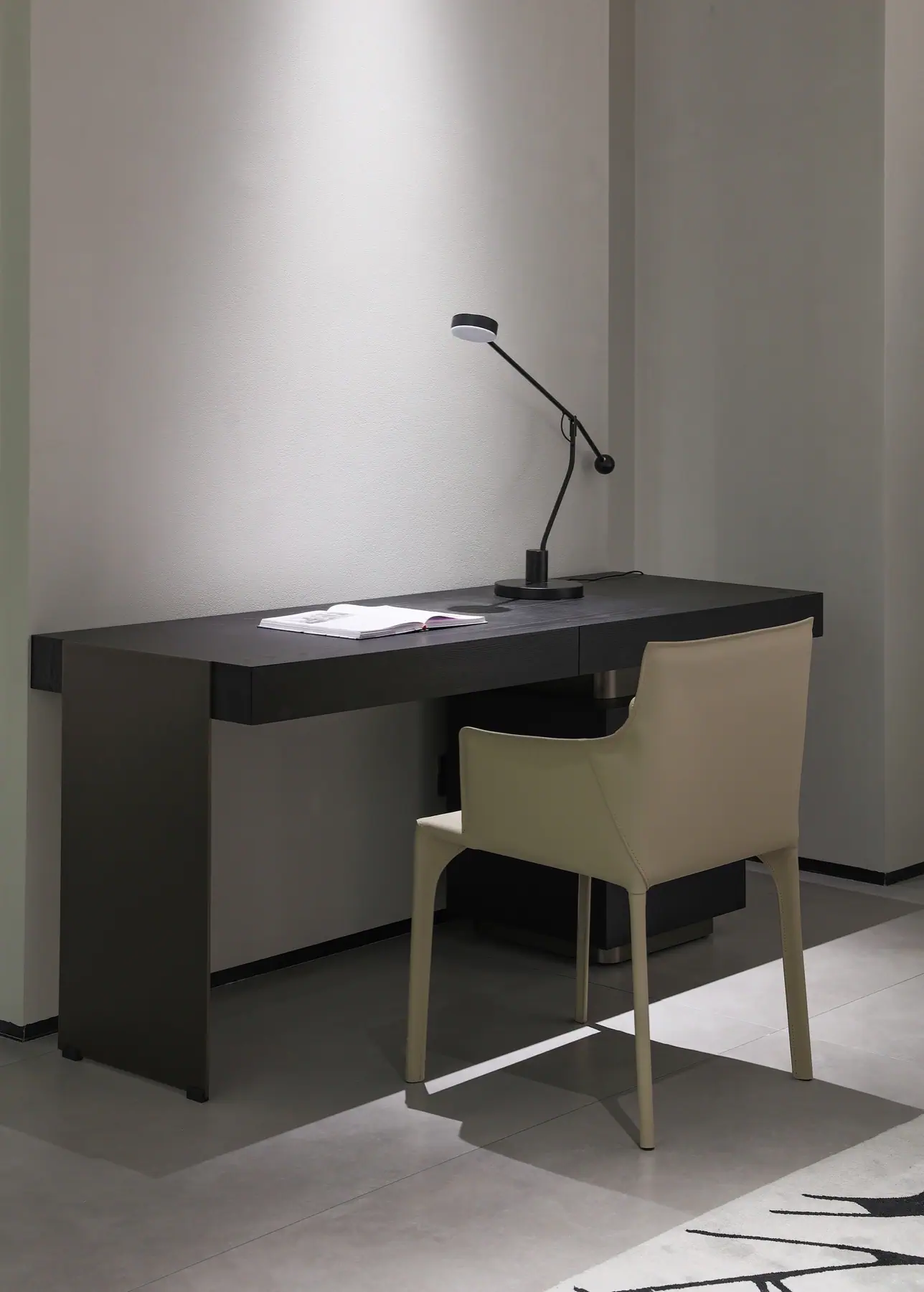Brera Nightstand 1