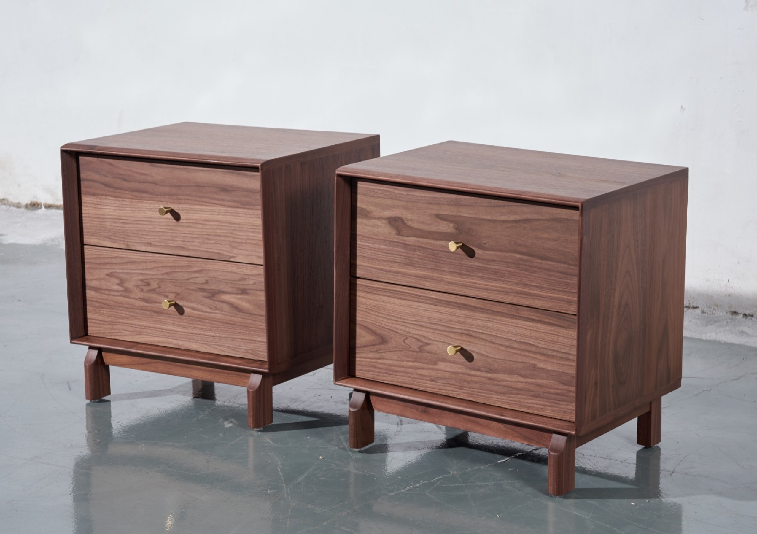 Black Walnut Furniture Customization 016 Materials & Craft