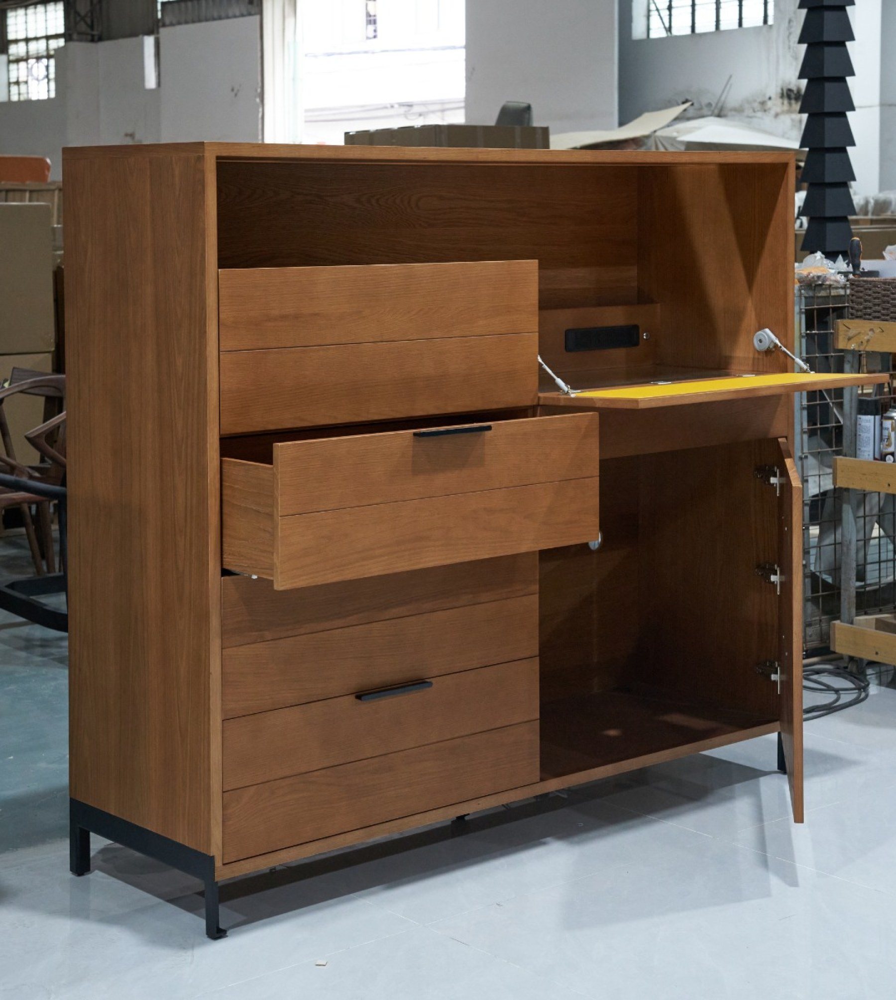 Custom Cabinet Design 059 Storage