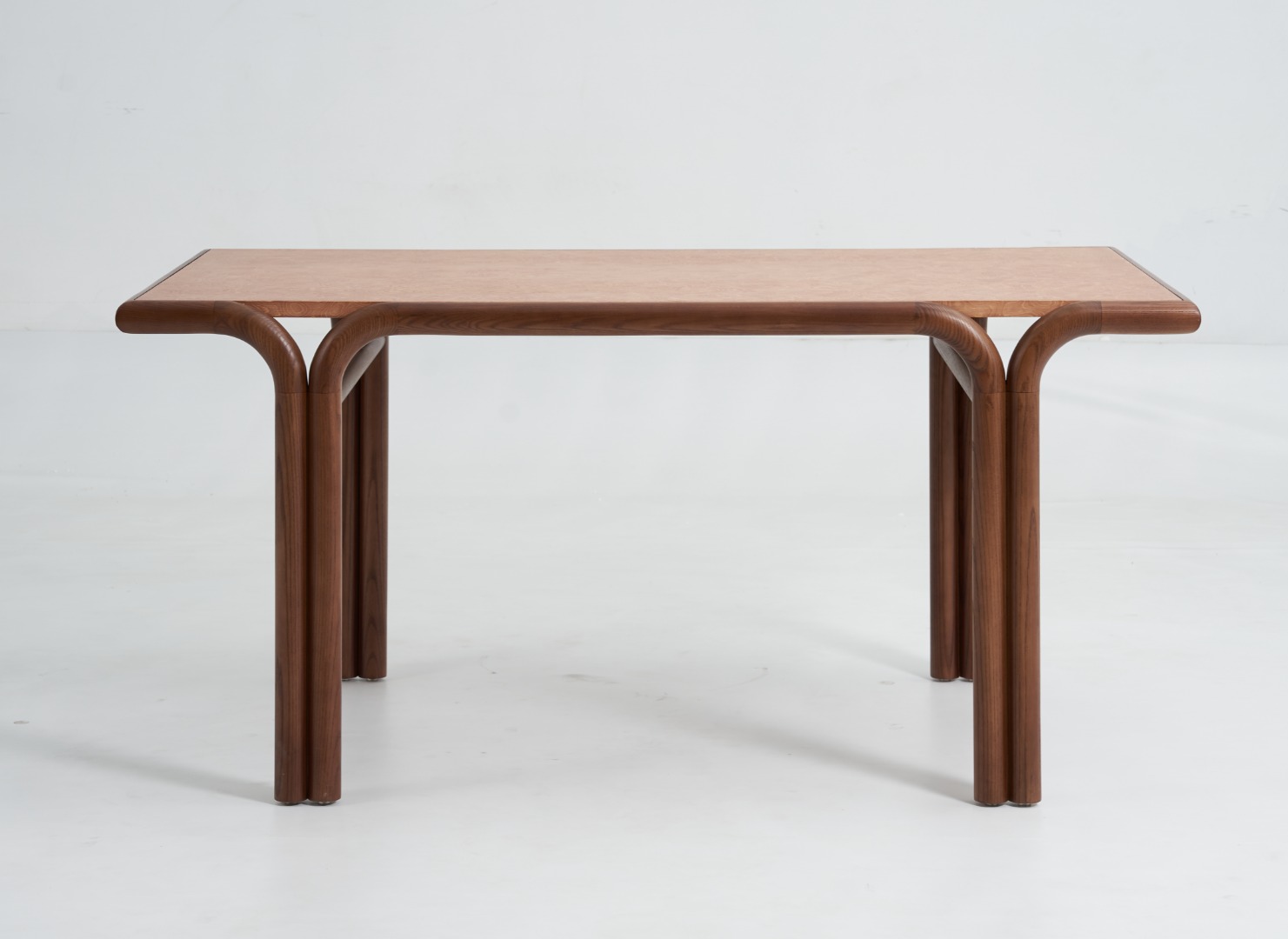Custom Table Design 077